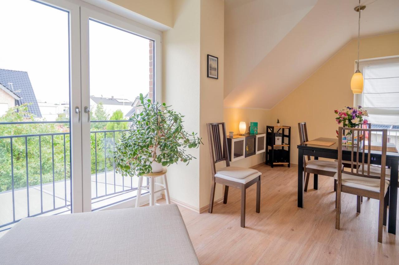 Helle Nichtraucherwohnung 69Qm Zwischen Koeln Und Duesseldorf ドルマーゲン エクステリア 写真