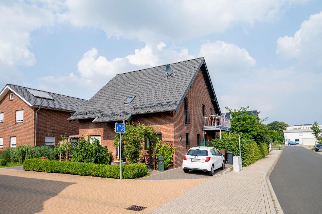 Helle Nichtraucherwohnung 69Qm Zwischen Koeln Und Duesseldorf ドルマーゲン エクステリア 写真