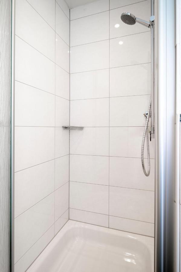 Helle Nichtraucherwohnung 69Qm Zwischen Koeln Und Duesseldorf ドルマーゲン エクステリア 写真