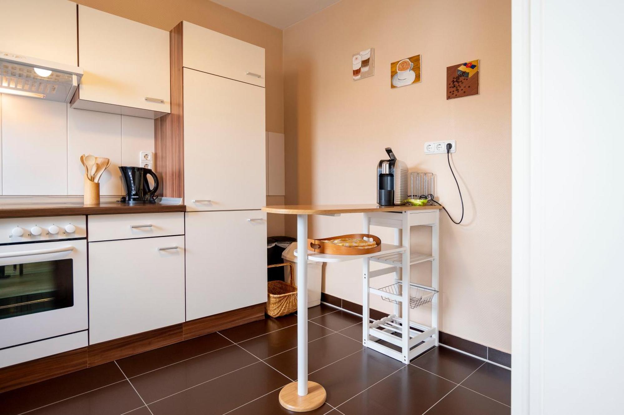 Helle Nichtraucherwohnung 69Qm Zwischen Koeln Und Duesseldorf ドルマーゲン エクステリア 写真